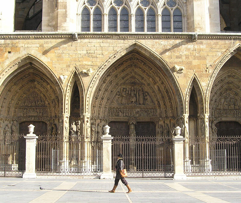 Concurso abierto de ideas para la protección del Pórtico Occidental de la Catedral de León