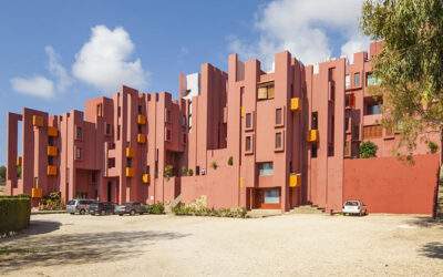 Celebramos el Día Mundial de la Arquitectura con un acto homenaje a la Muralla Roja de Bofill