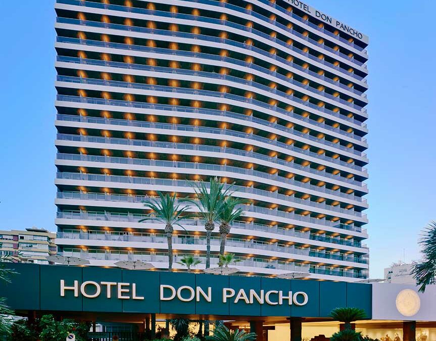 El Colegio Territorial de Arquitectos de Alicante selecciona al hotel Don Pancho con la distinción de la placa Docomomo 2021